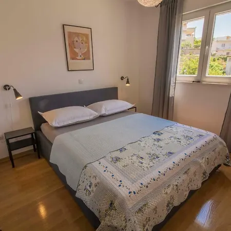 Apartment Apartman S Bazenom U Centru